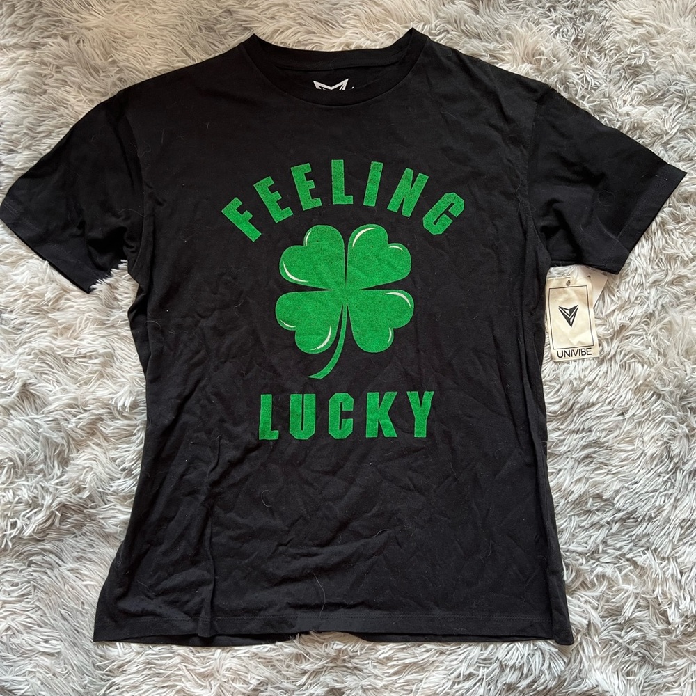 Univibe Feeling Lucky Black Short Sleeve Round Neck Top